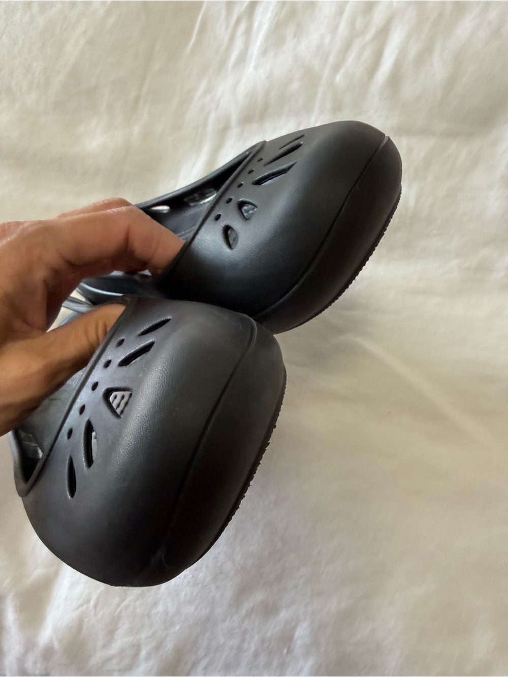 Crocs | Women's 9 | Black Thea Slingback Slip On Ballet Flat Comfort Shoes - Picture 6 of 7